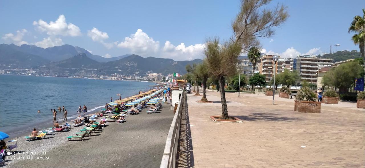 B & B Civico 6 Rooms Salerno Eksteriør bilde