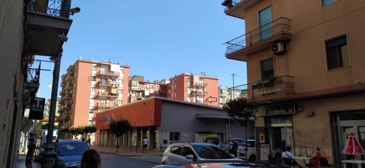 B & B Civico 6 Rooms Salerno Eksteriør bilde