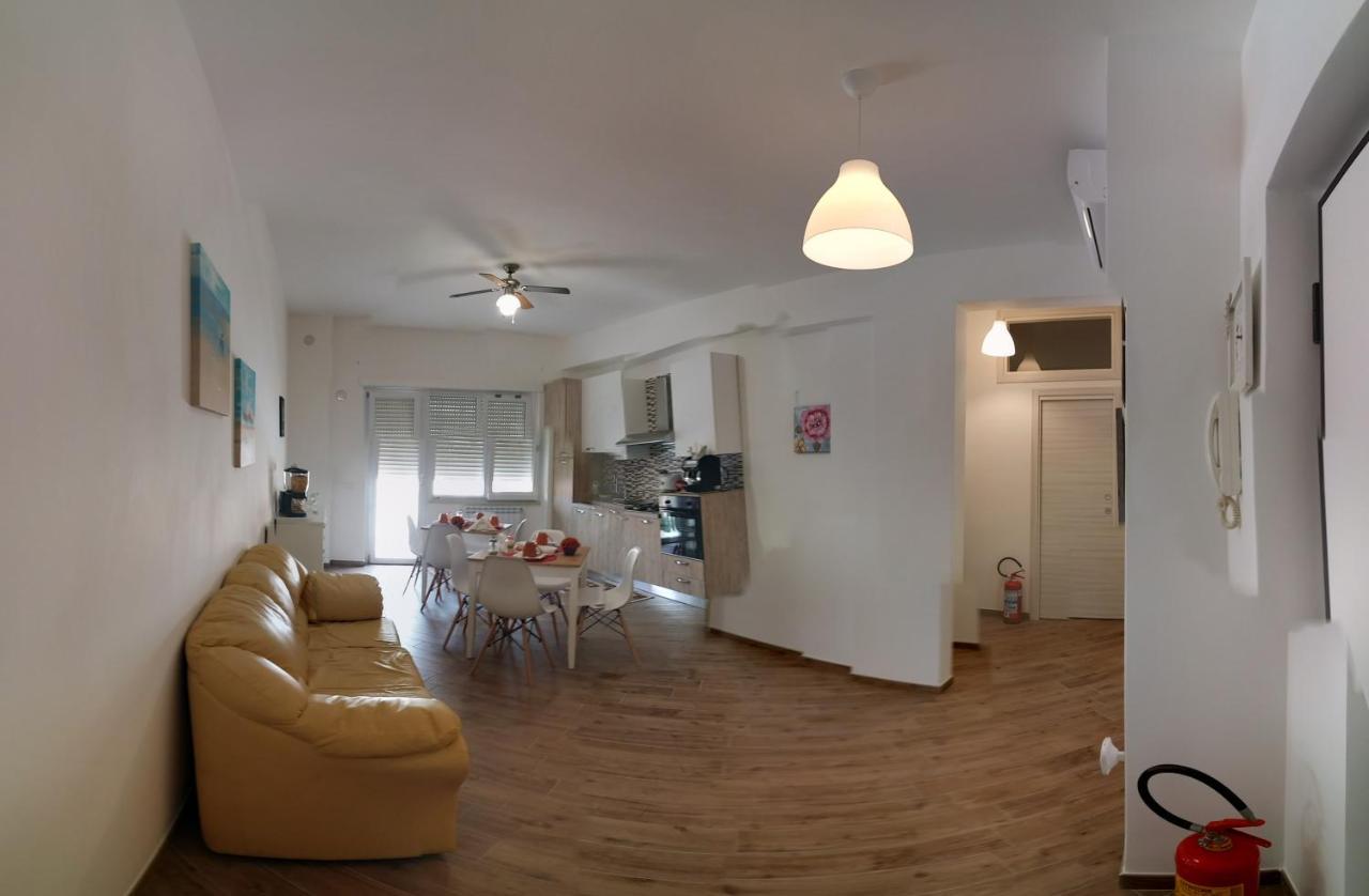 B & B Civico 6 Rooms Salerno Eksteriør bilde