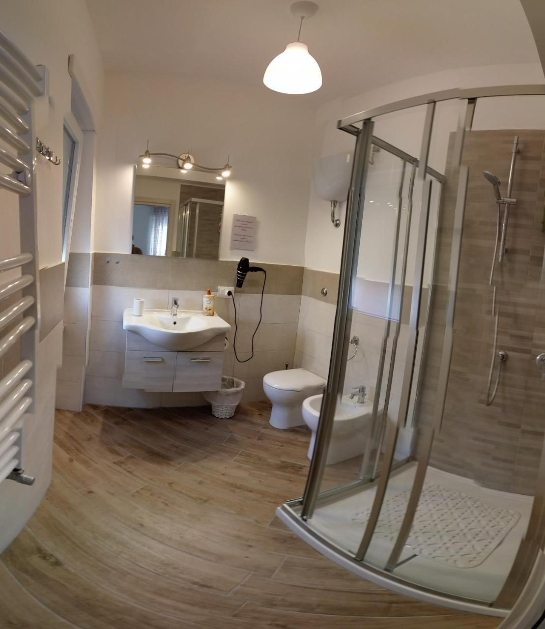 B & B Civico 6 Rooms Salerno Eksteriør bilde