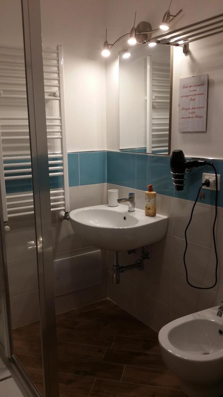 B & B Civico 6 Rooms Salerno Eksteriør bilde